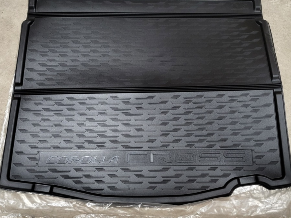 Килимок багажника Corolla Cross (TOYOTA) (25024)