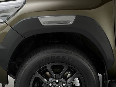 Розширювачі колісних арок з сірою вставкою Hilux (TOYOTA) (31455)