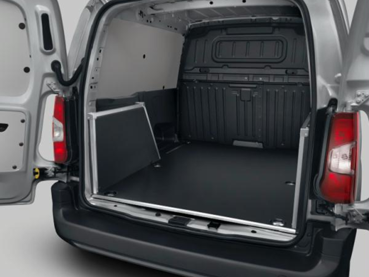 Внутрішня захисна панель бічна (TOYOTA) (31687)