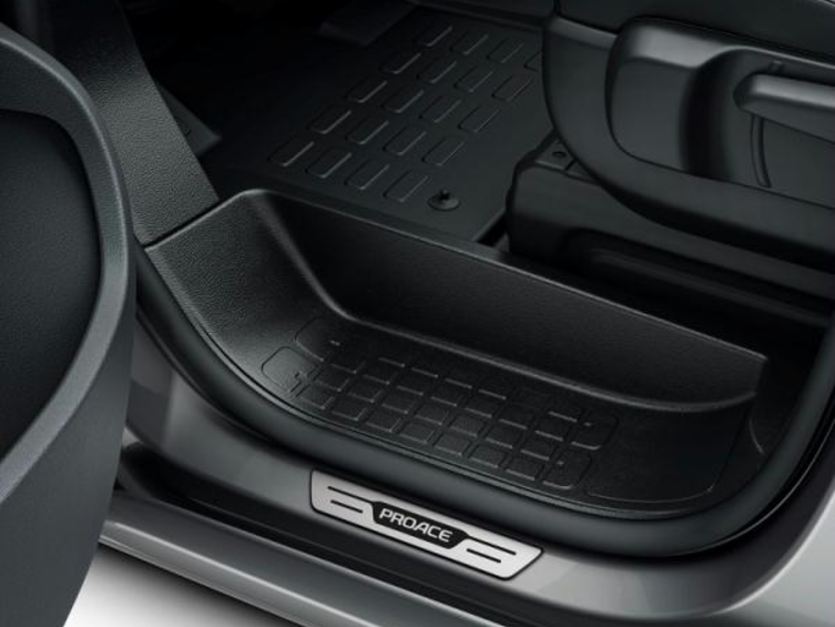 Накладки порогів PROACE (TOYOTA) (31569)