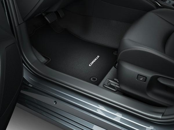 Килимки салону (текстильні) чорні 830g Corolla 2019- (TOYOTA) (33979)