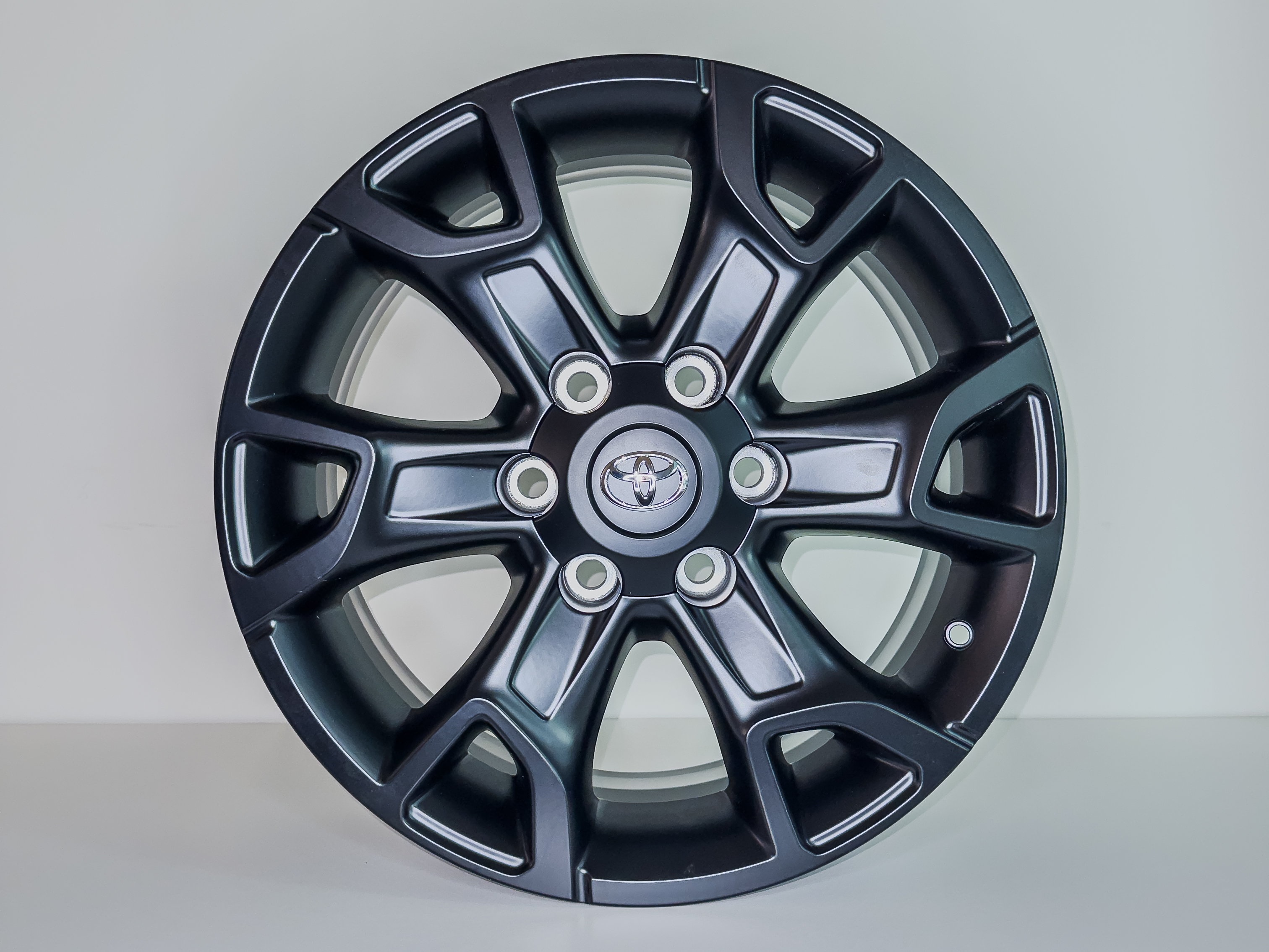 Диск легкосплавний 18" (TOYOTA) (33104)